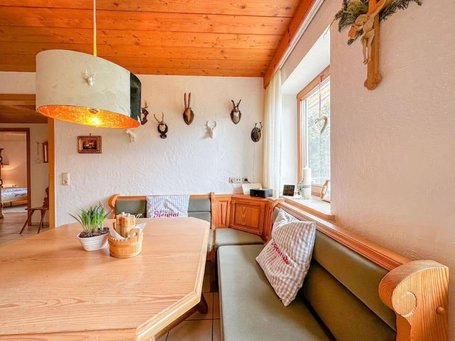 Alpines Wohlfuehl-Apartment Oplus Оберштауфен Экстерьер фото